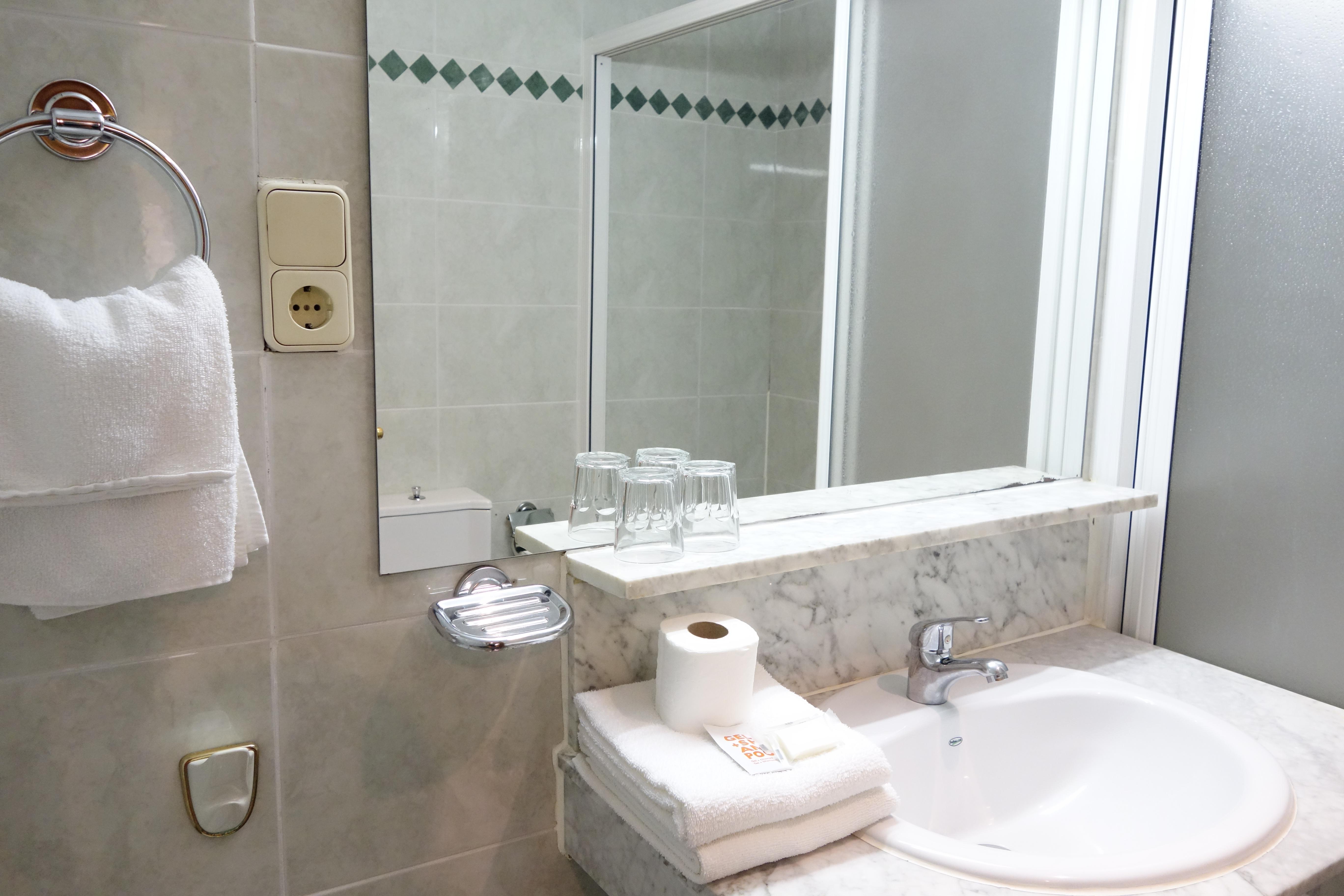 โอสตัล บ็อกเซส Hotel โตเลโด ภายนอก รูปภาพ