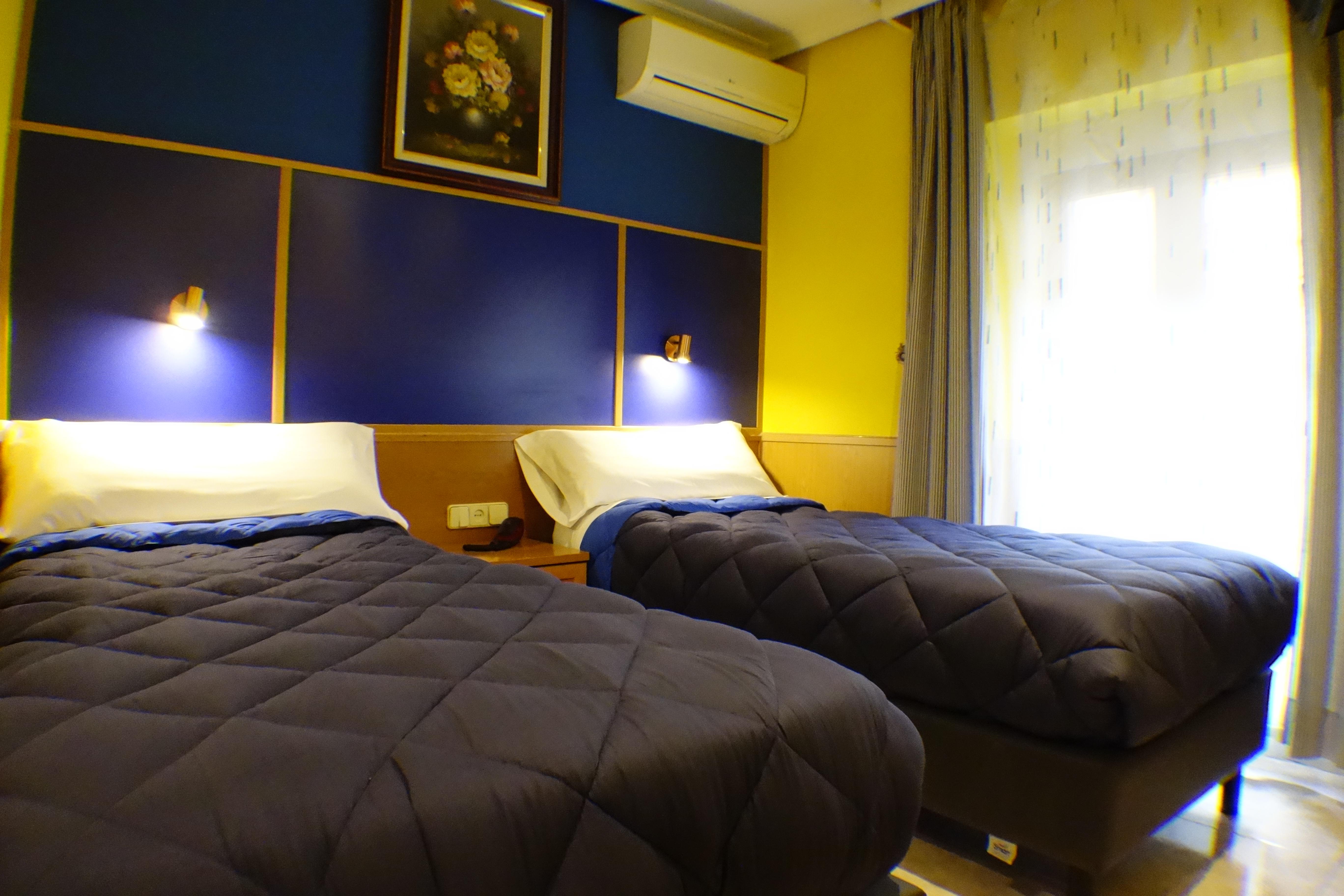 โอสตัล บ็อกเซส Hotel โตเลโด ภายนอก รูปภาพ