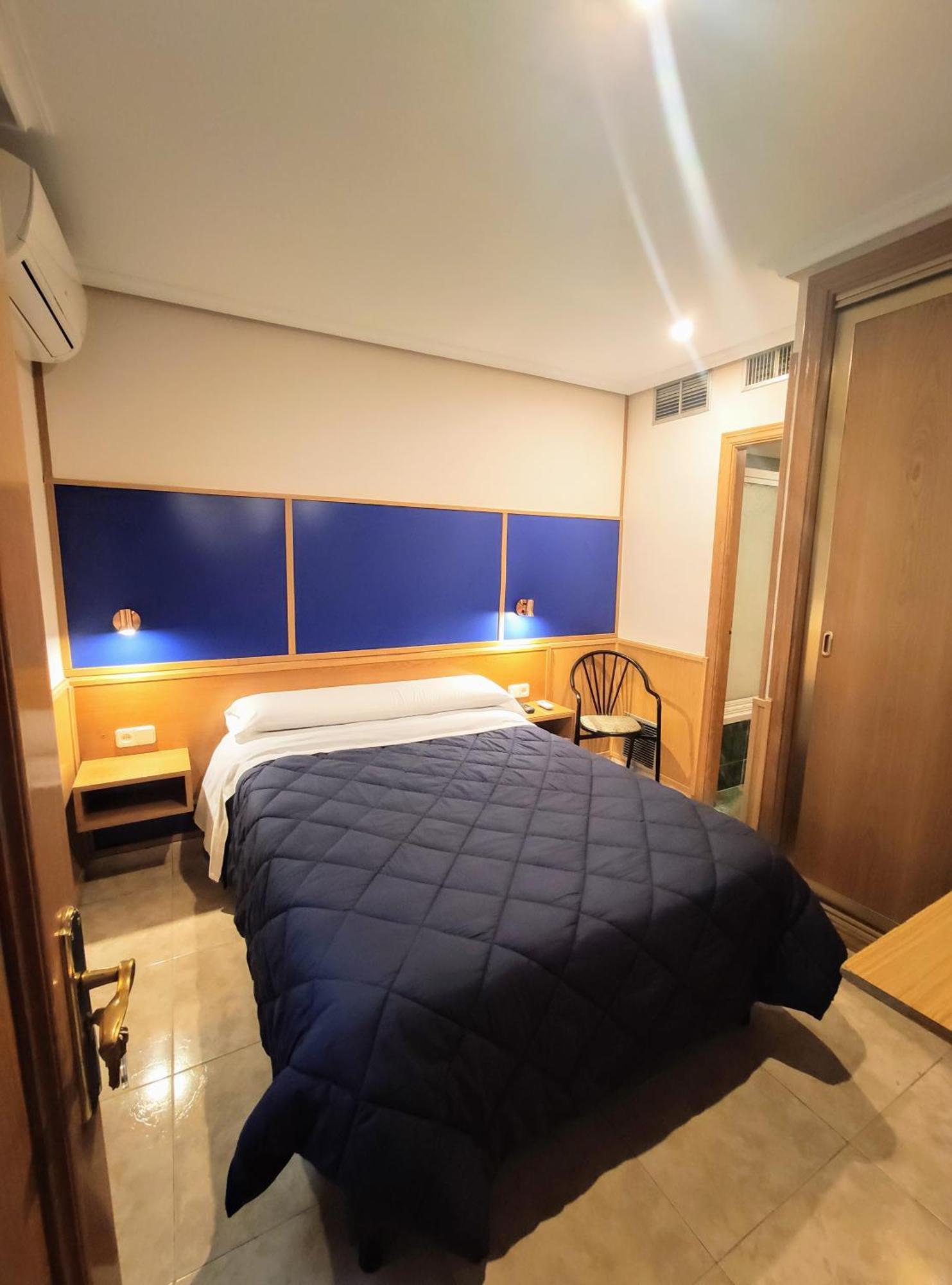 โอสตัล บ็อกเซส Hotel โตเลโด ภายนอก รูปภาพ