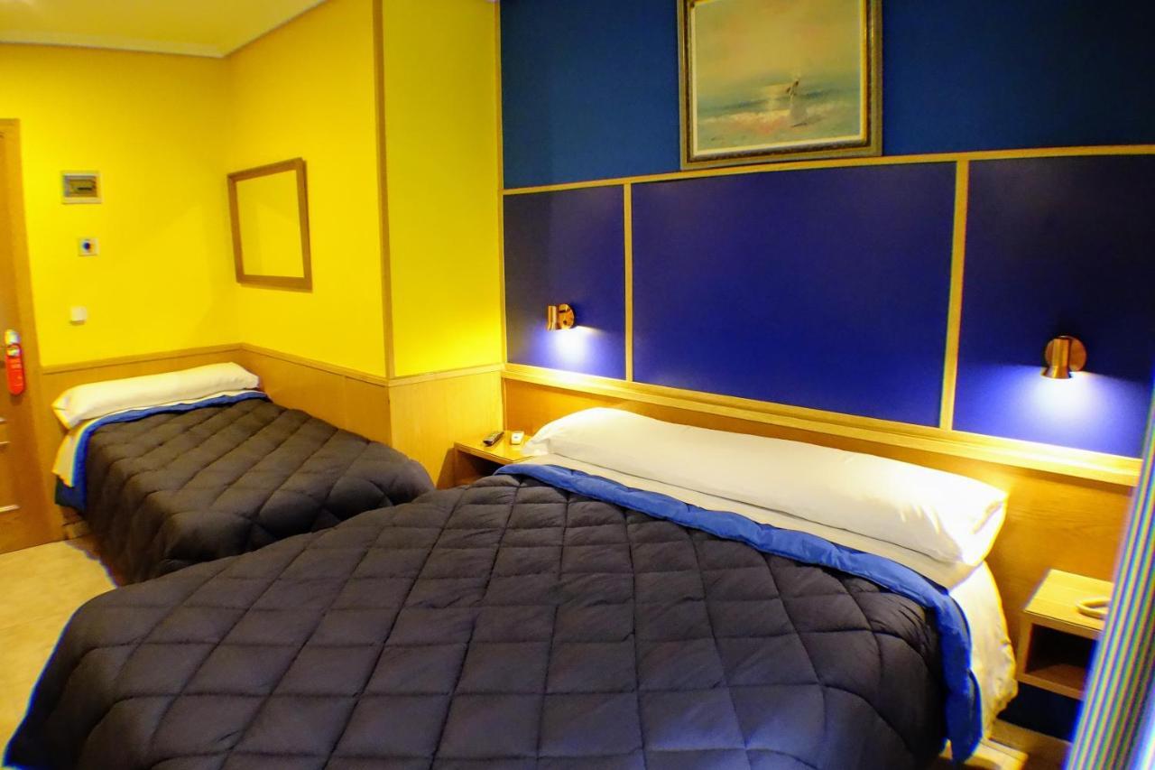 โอสตัล บ็อกเซส Hotel โตเลโด ภายนอก รูปภาพ